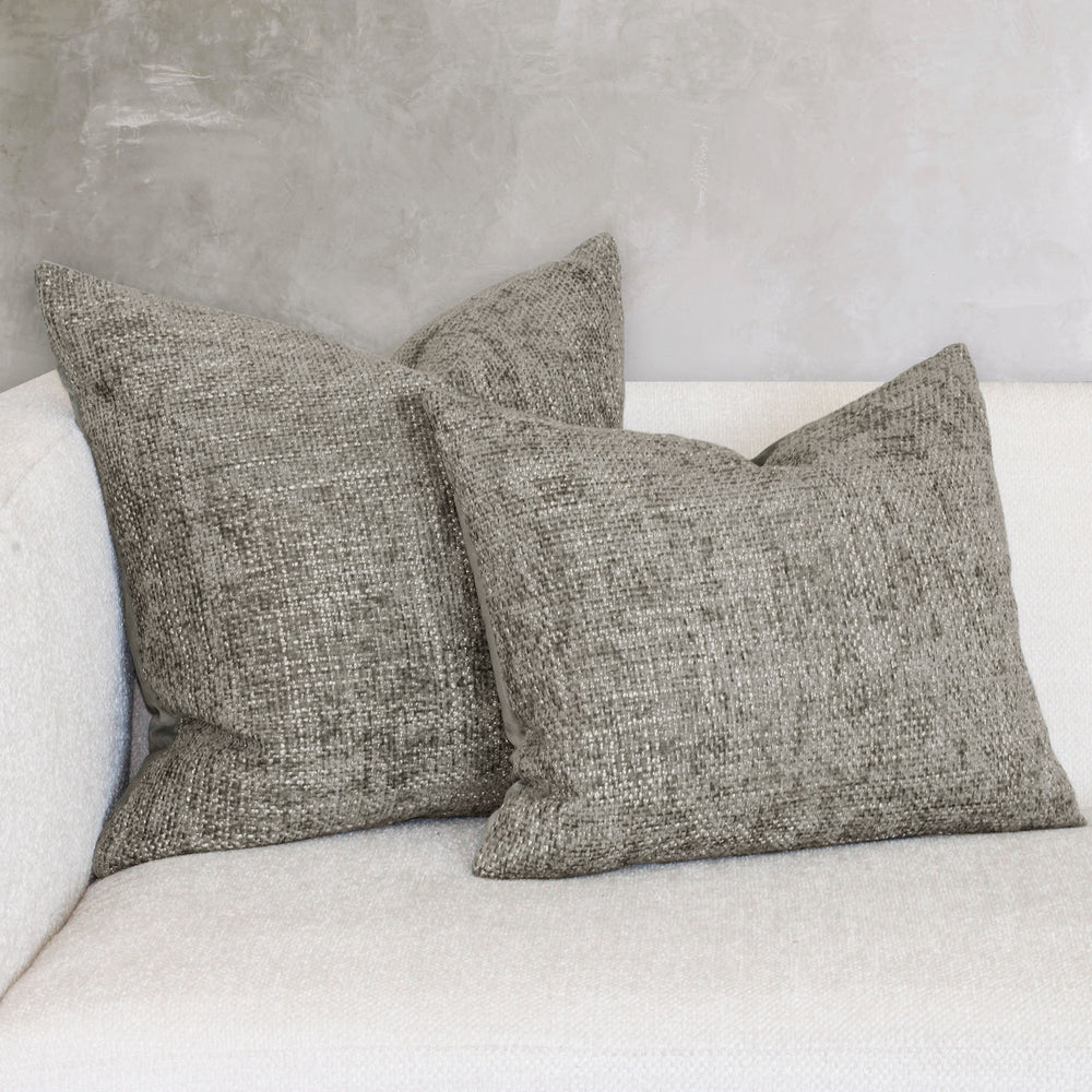 Larsa Pillow | Size 18X22